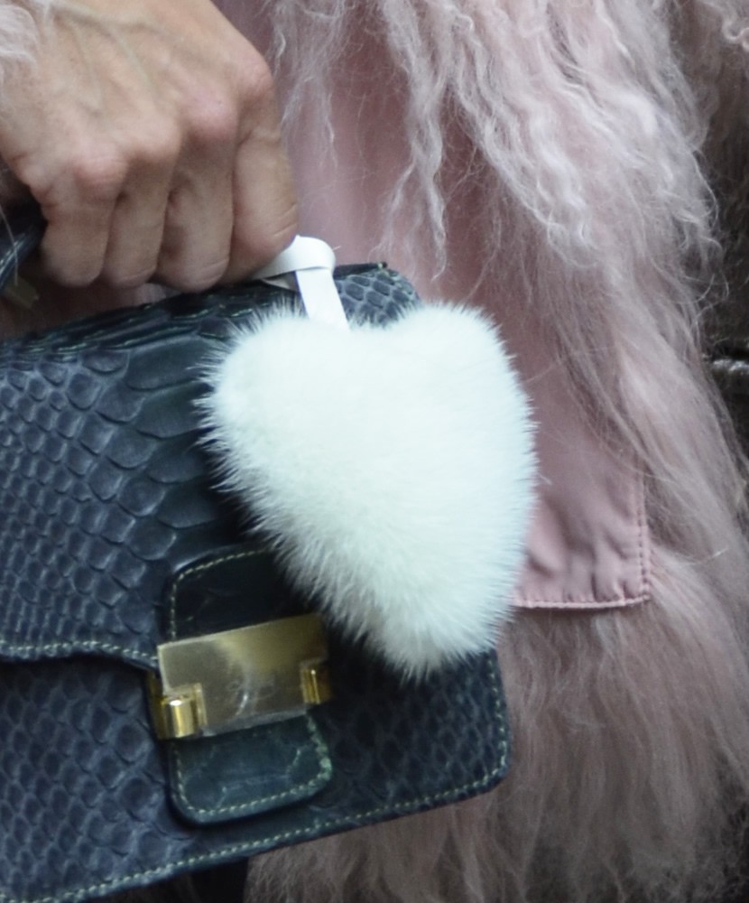 Charm Cuore Pelliccia Bianca