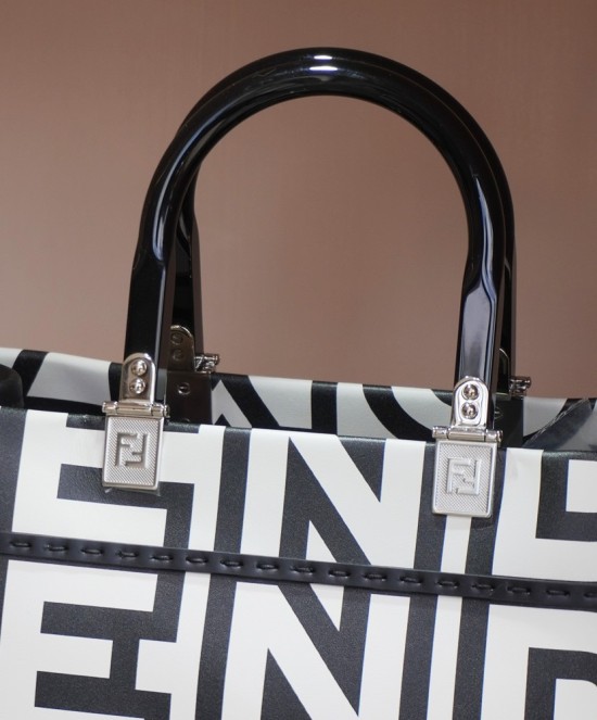 Fendi x Marc Jacobs Sunshine leather tote bag