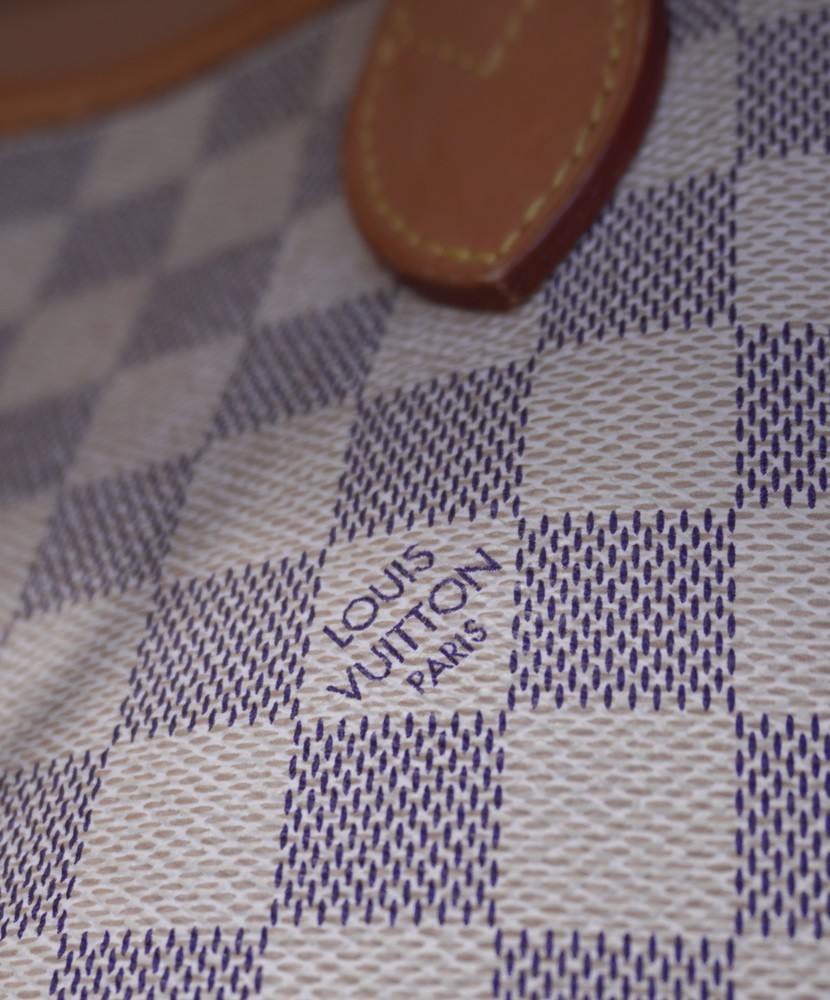 Louis Vuitton Neverfull