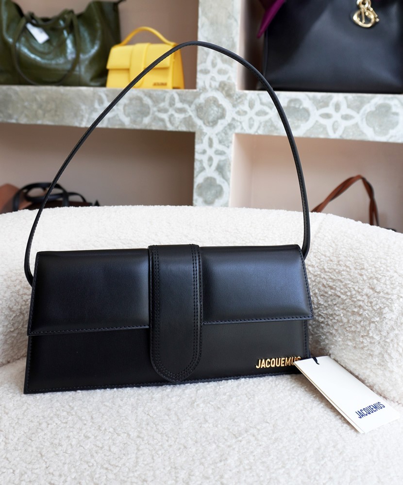 Jacquemus Borsa a spalla Le Grand Bambino in Pelle Nera